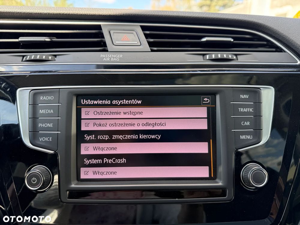 Volkswagen Touran 2.0 TDI BMT Highline DSG - 39