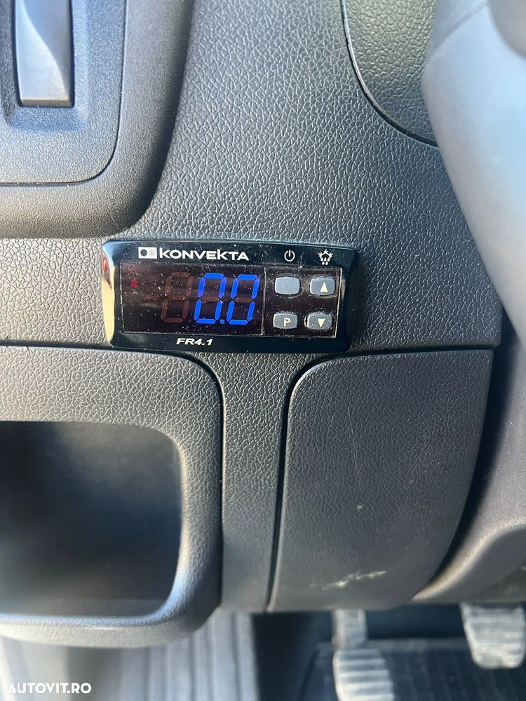 Renault Master 2.3 - 4