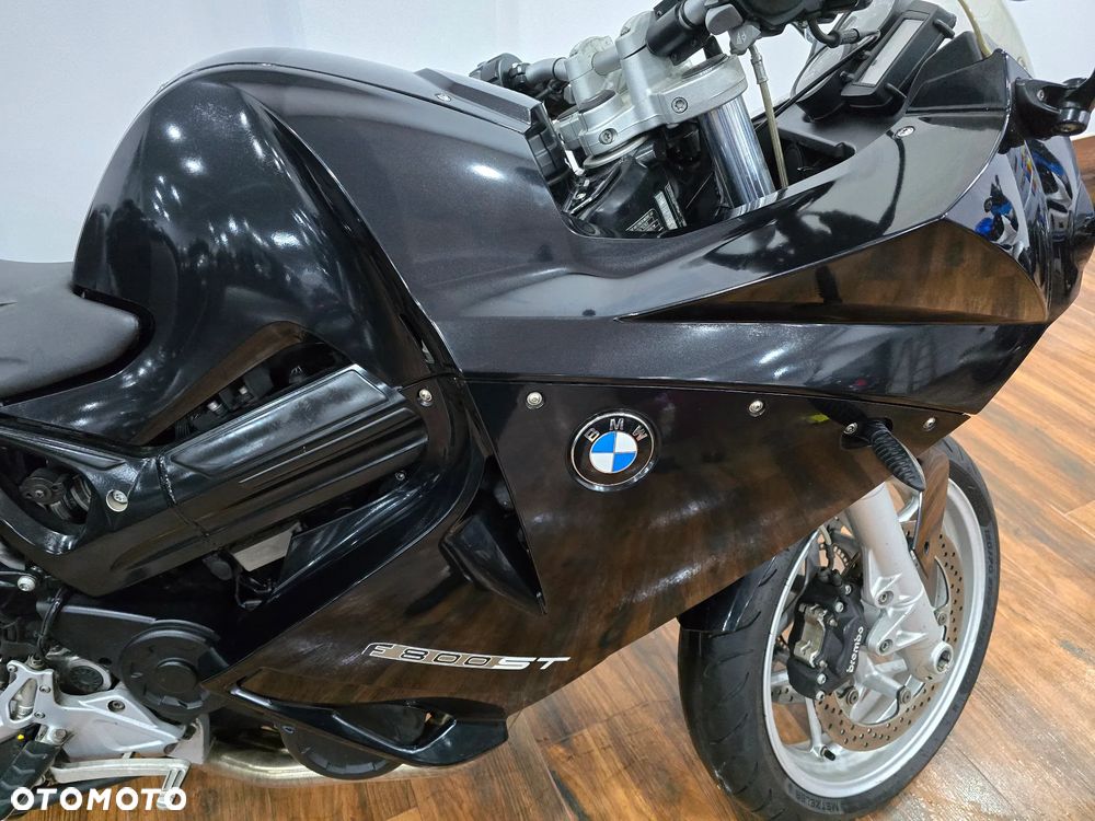 BMW F - 13