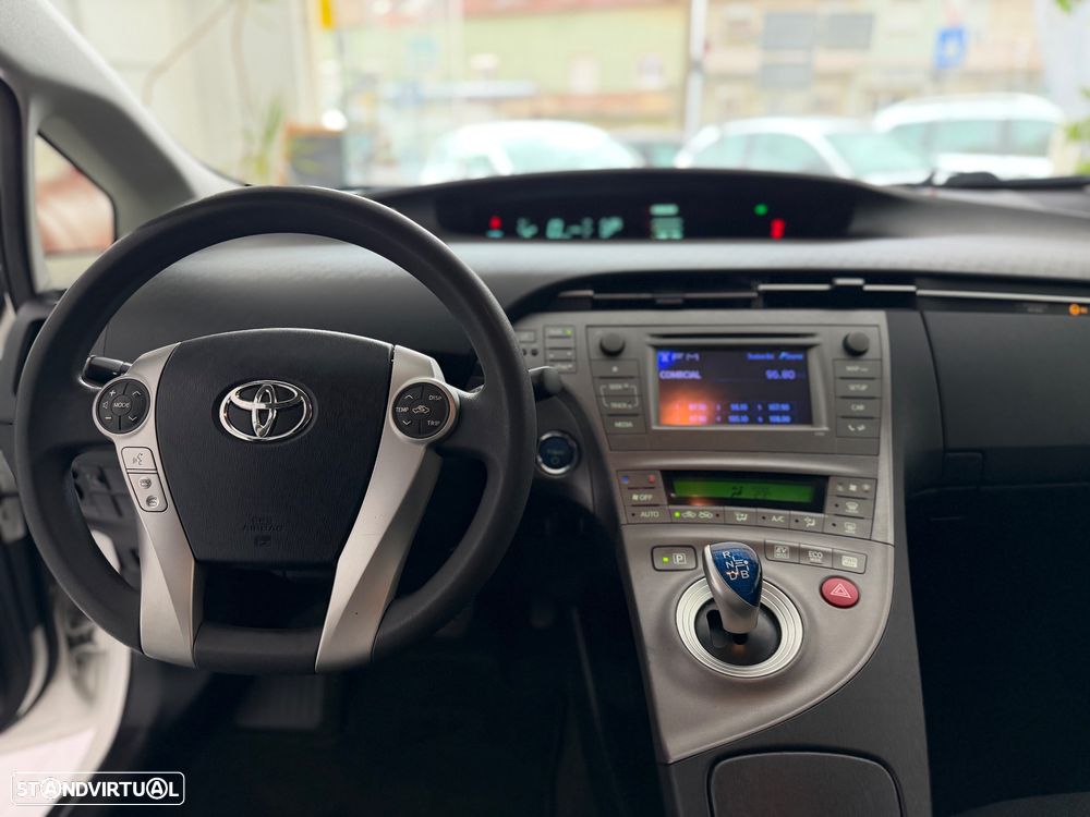 Toyota Prius 1.8 Exclusive - 11