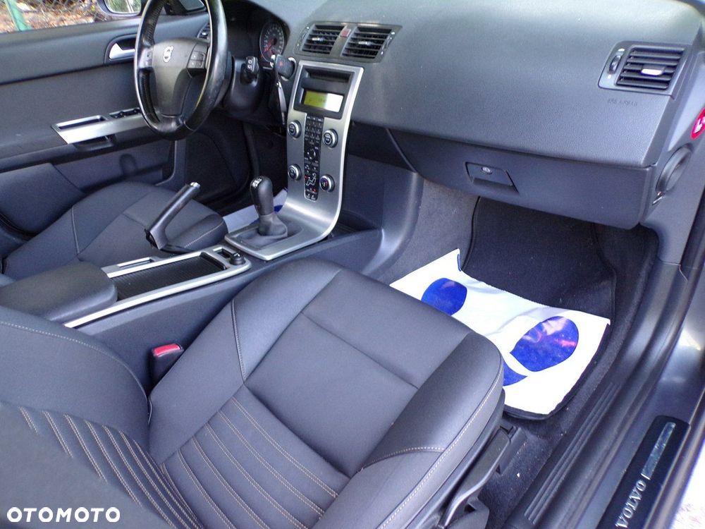 Volvo V50 - 30