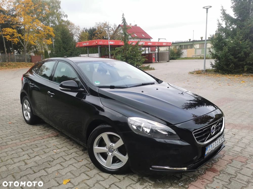 Volvo V40