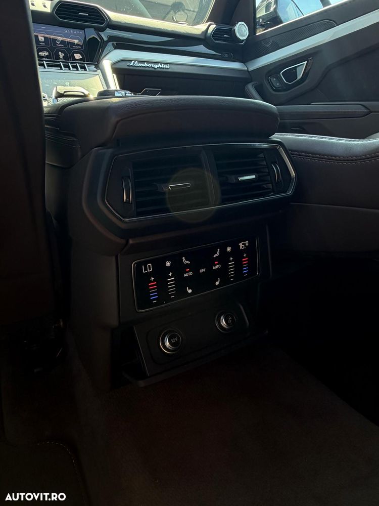 Lamborghini URUS Standard - 16