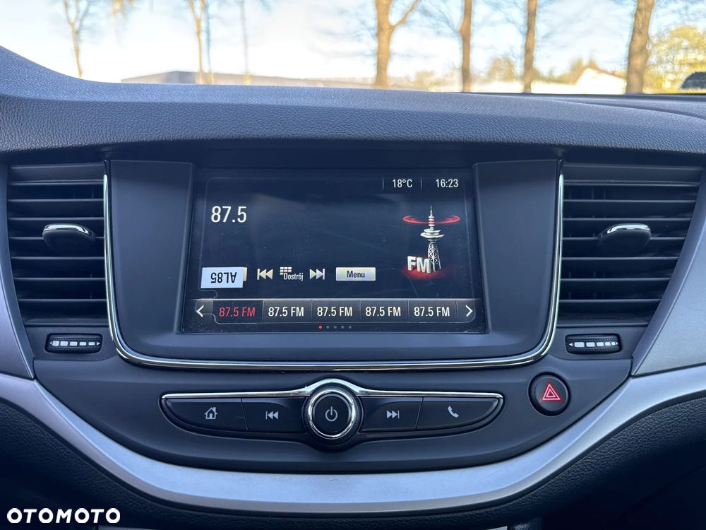 Opel Astra 1.0 T Enjoy S&S - 17