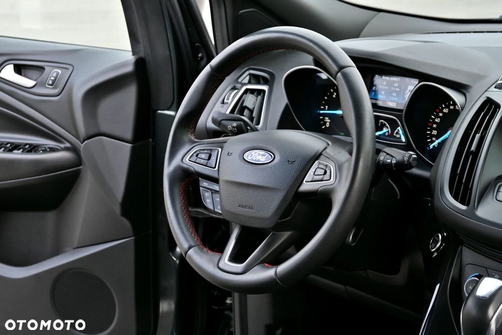 Ford Kuga 2.0 TDCi AWD ST-Line - 22