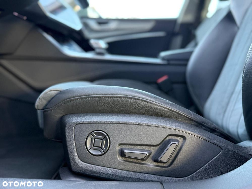 Audi A6 Allroad - 11