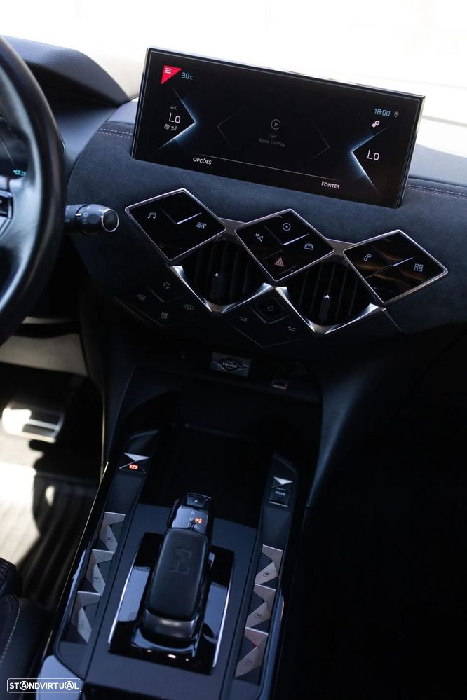 DS DS3 Crossback E-TENSE PERFORMANCE LINE + - 31