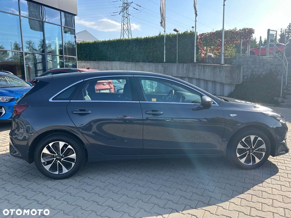 Kia Ceed 1.5 T-GDI M - 8