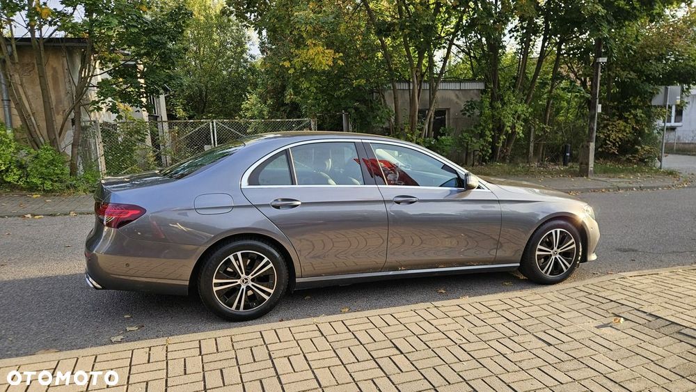 Mercedes-Benz Klasa E 200 d 9G-TRONIC Night Edition - 7