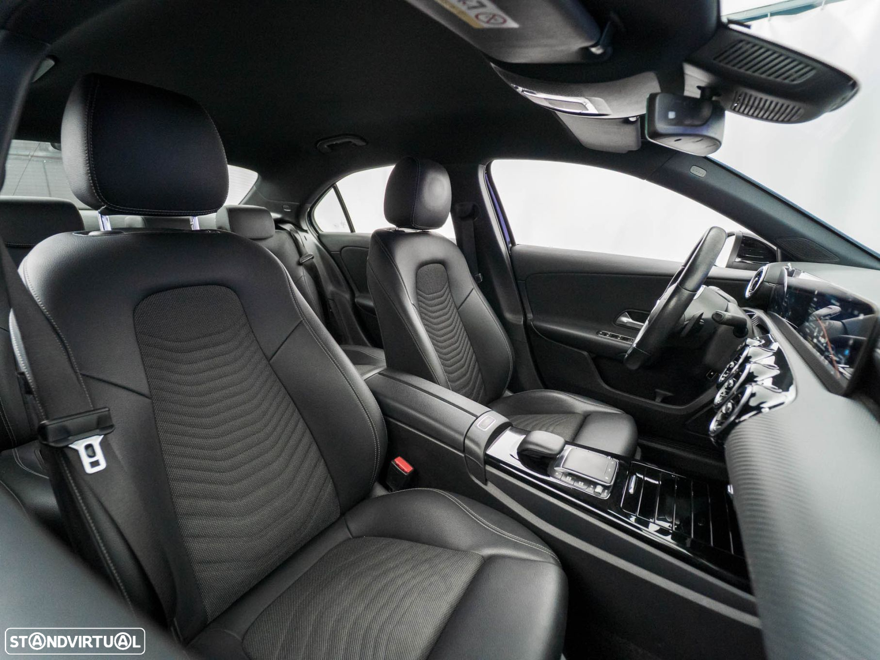 Mercedes-Benz A 250 Limousine e Style Plus - 34