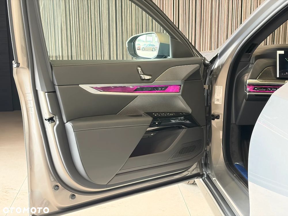 BMW Seria 7 740d xDrive mHEV M Sport sport - 16