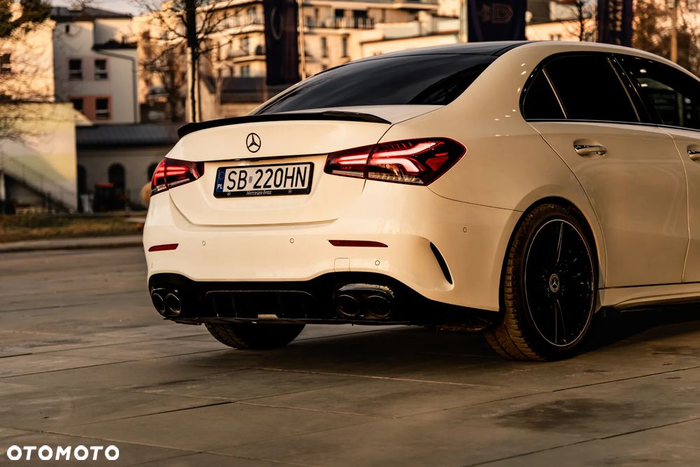 Mercedes-Benz Klasa A 200 AMG Line 7G-DCT - 3