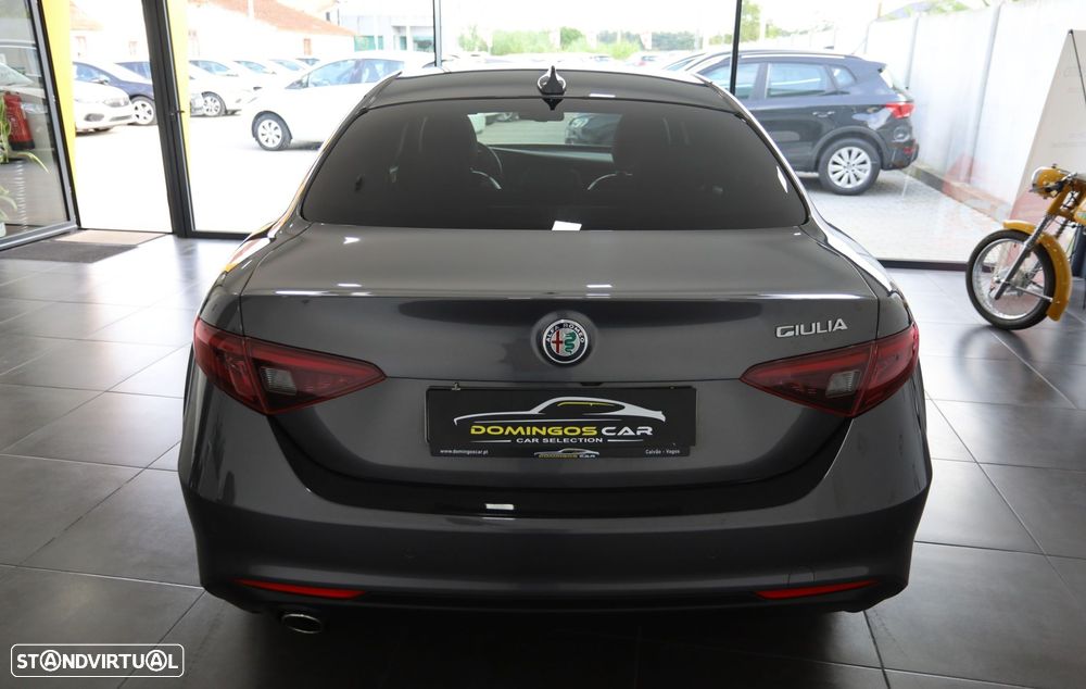 Alfa Romeo Giulia 2.2 D Super AT8 - 6
