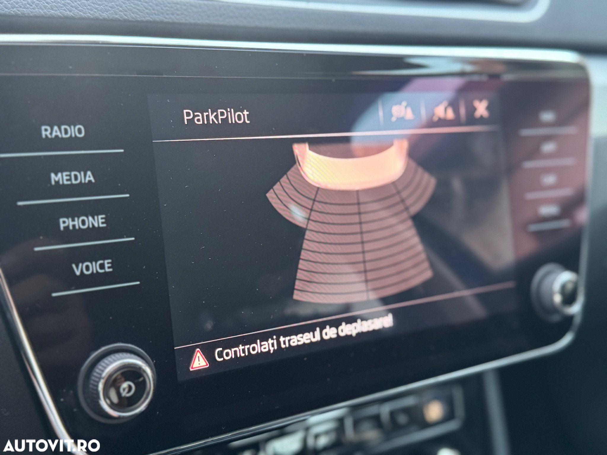 Skoda Superb 2.0 TDI Ambition - 19