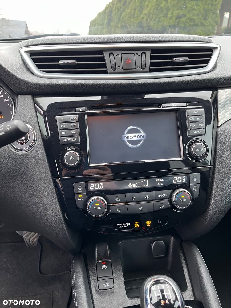 Nissan Qashqai 1.5 dCi N-Connecta - 6