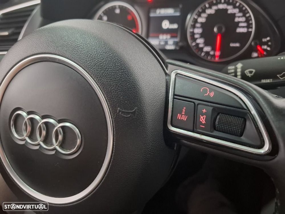 Audi Q5 2.0 TDI Business Line S-line - 26
