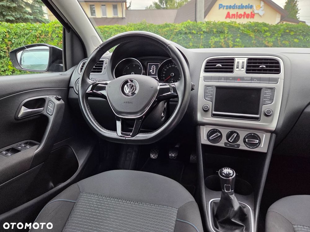 Volkswagen Polo 1.6 TDI DPF BlueMot Highline - 9
