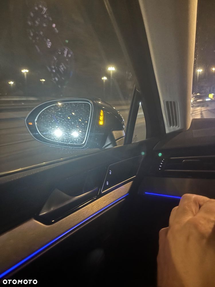 Volkswagen Passat - 22