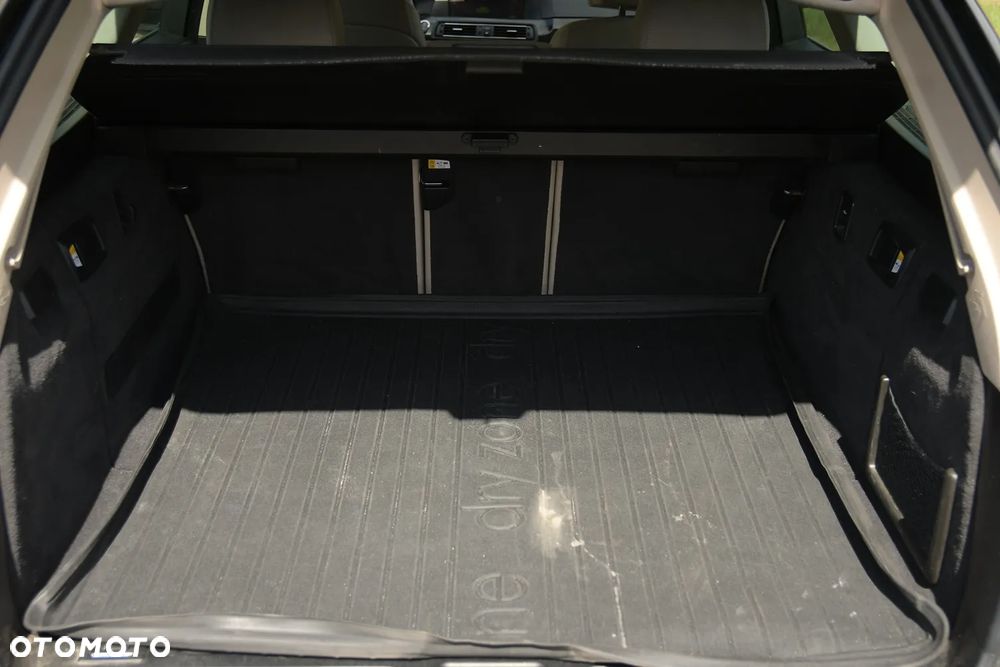 BMW Seria 5 525d - 20