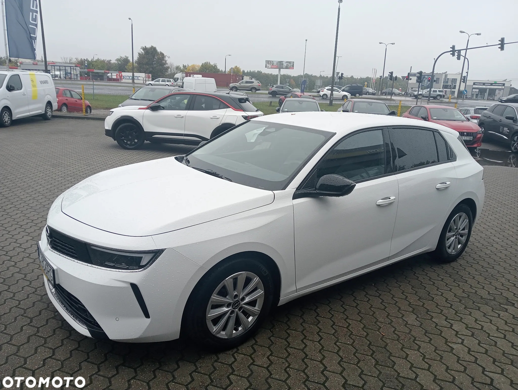 Opel Astra VI 1.2 T Business Edition S&S - 4