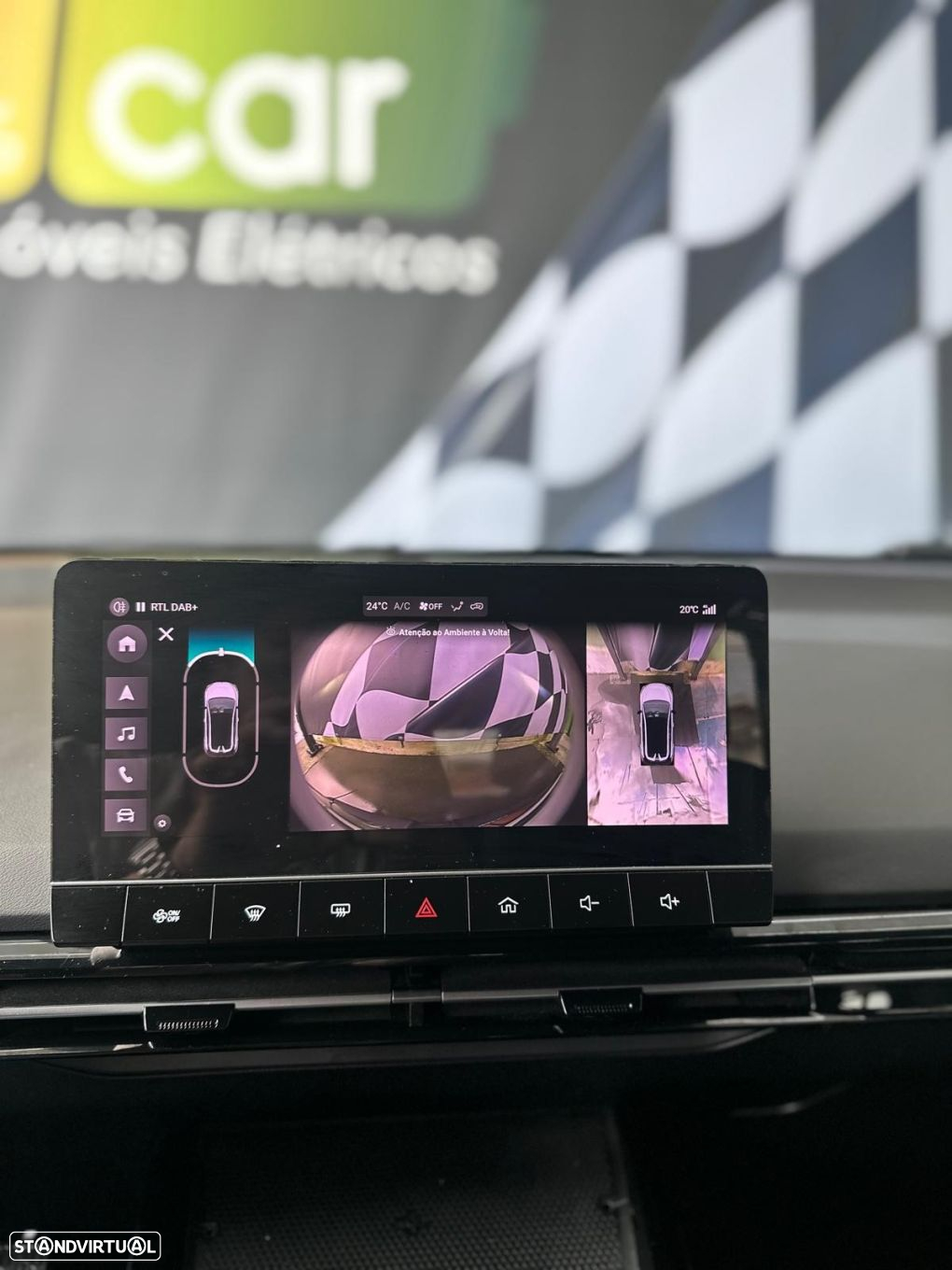 MG MG4 64 kWh Luxury - 16