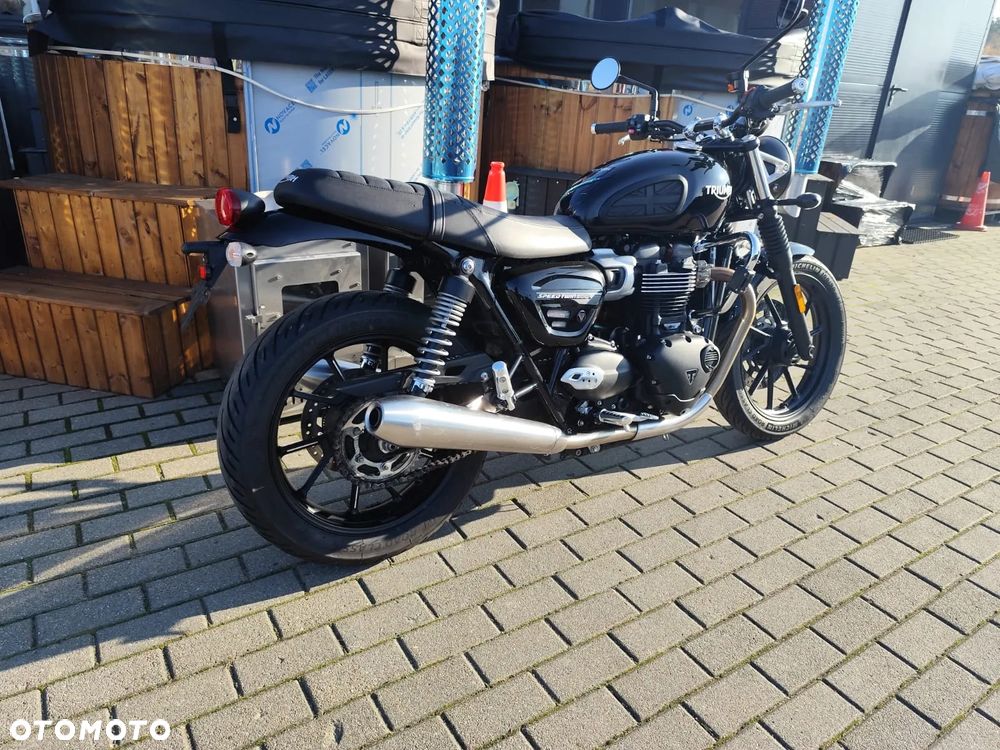 Triumph Speed Twin - 3