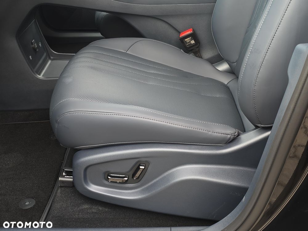 Geely Starray EM-i 1.5 PHEV Pro - 12