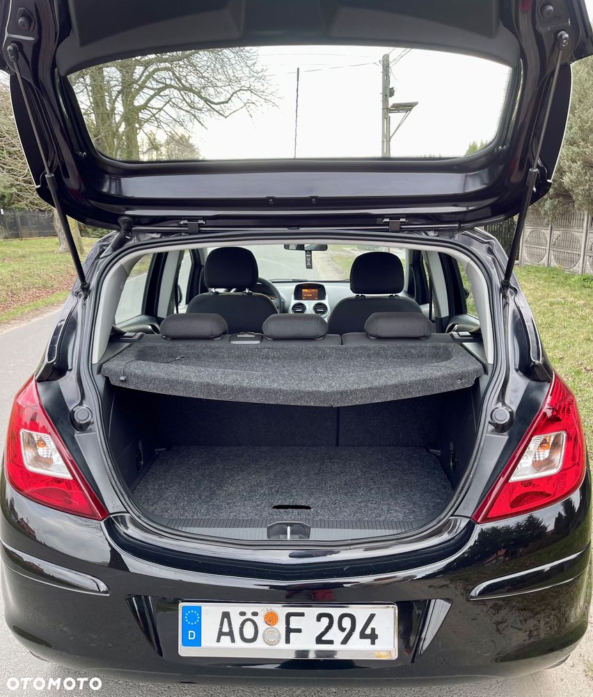 Opel Corsa 1.4 16V Color Edition - 25