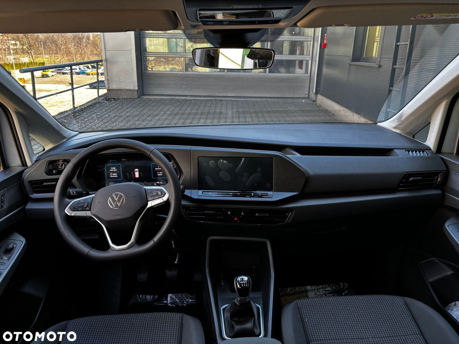 Volkswagen Caddy 2.0 TDI 102 KM 6-bm 5-miejsc - 25