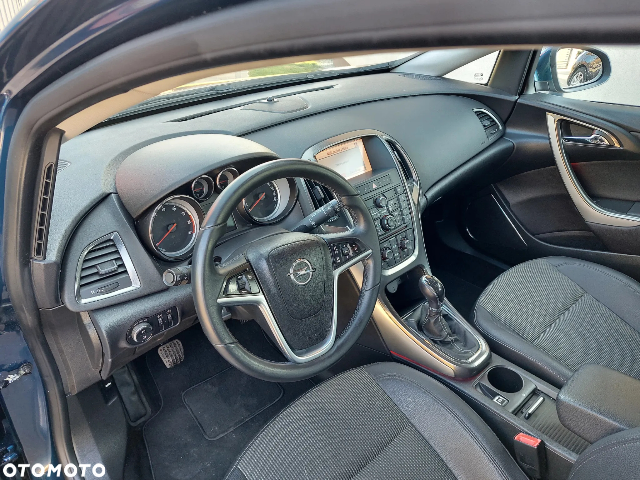 Opel Astra 1.4 Sports Tourer 150 Jahre - 9