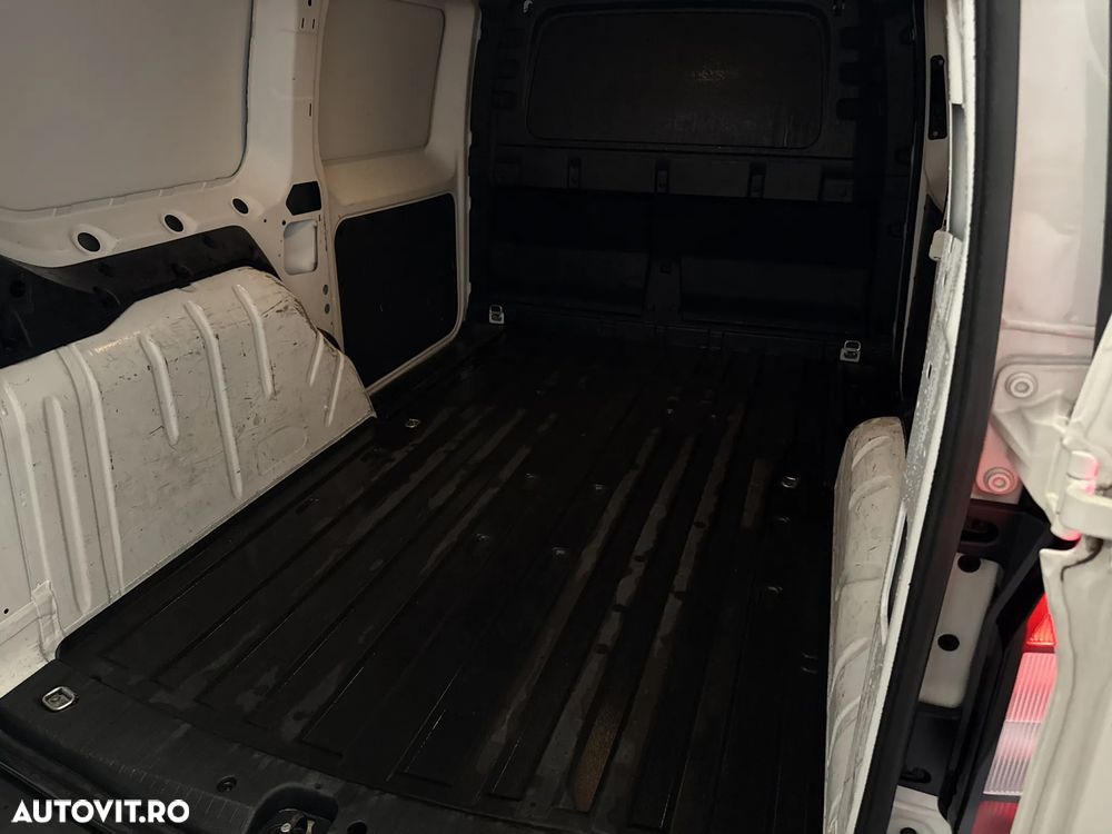 Volkswagen Caddy - 17