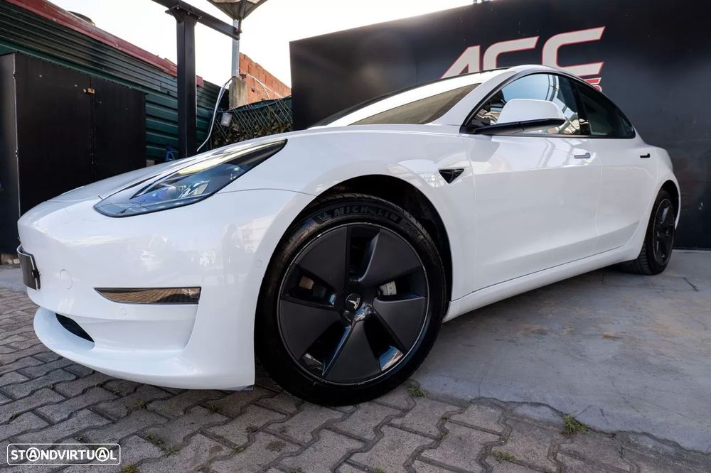 Tesla Model 3 - 38
