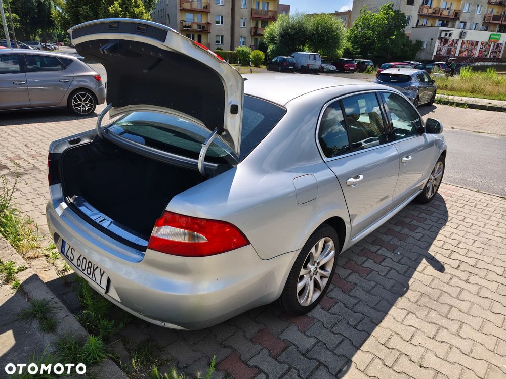 Skoda Superb 1.8 TSI Comfort - 11