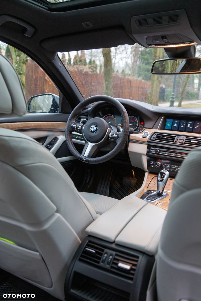 BMW Seria 5 535d xDrive Sport-Aut Luxury Line - 14