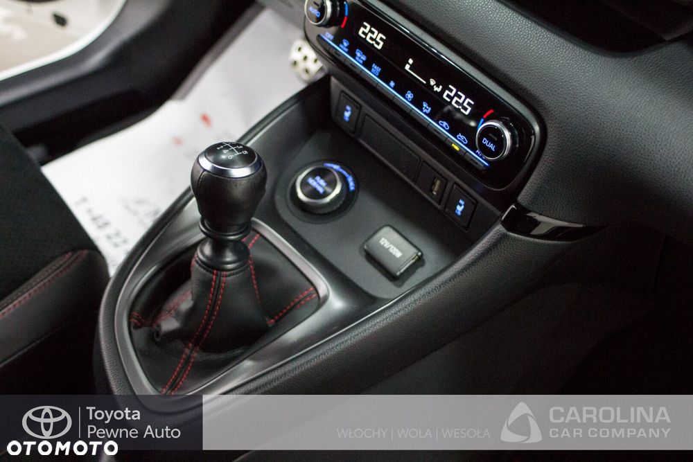 Toyota Yaris - 11