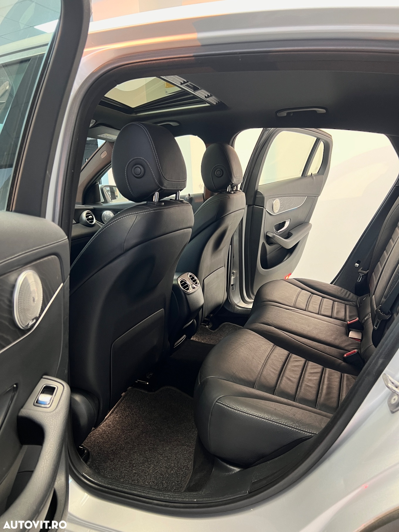 Mercedes-Benz GLC Coupe 220 d 4Matic 9G-TRONIC AMG Line - 9