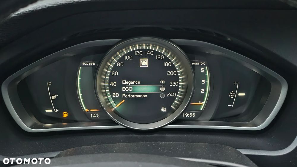 Volvo V40 D2 RDesign - 30