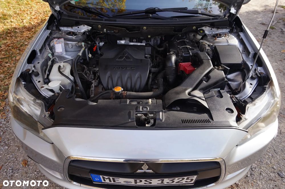 Mitsubishi Lancer - 6