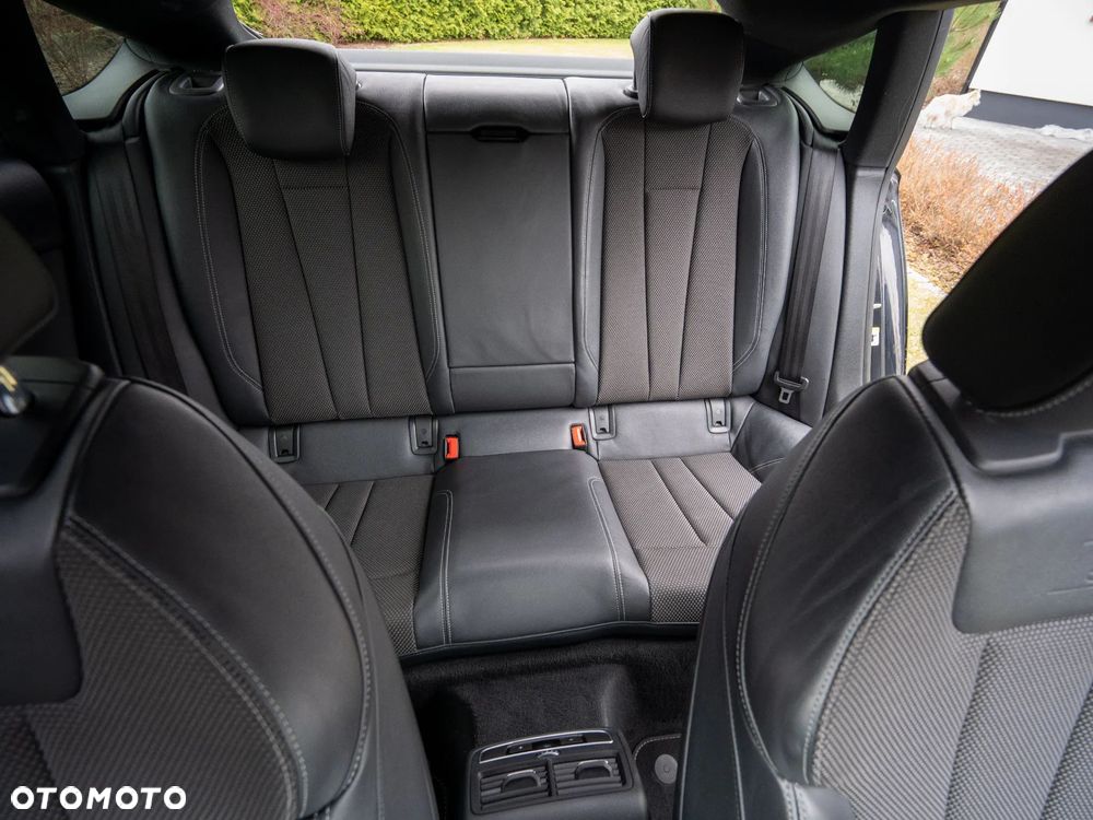 Audi A5 Sportback 2.0 TDI S tronic - 15