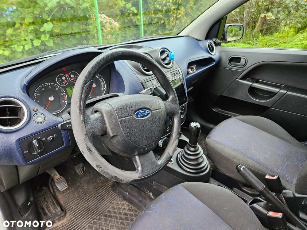 Ford Fiesta 1.25 Ambiente - 10