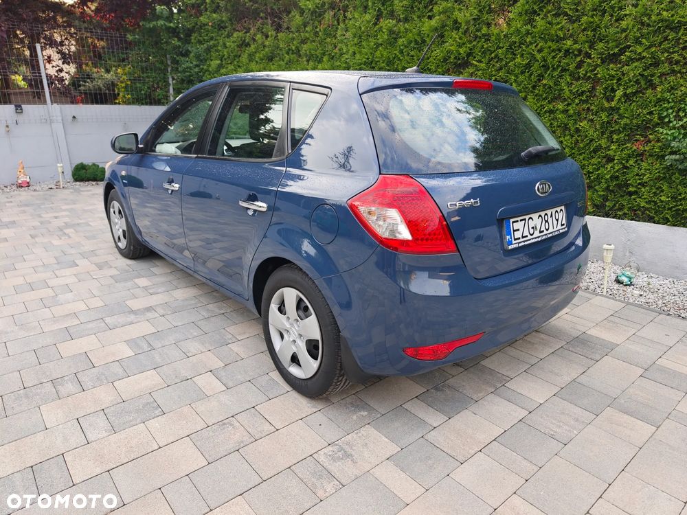 Kia Ceed 1.4 Comfort - 1