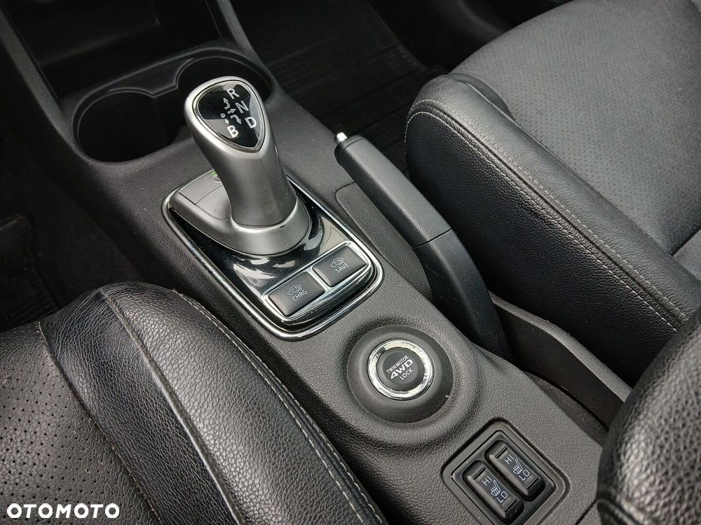 Mitsubishi Outlander - 23