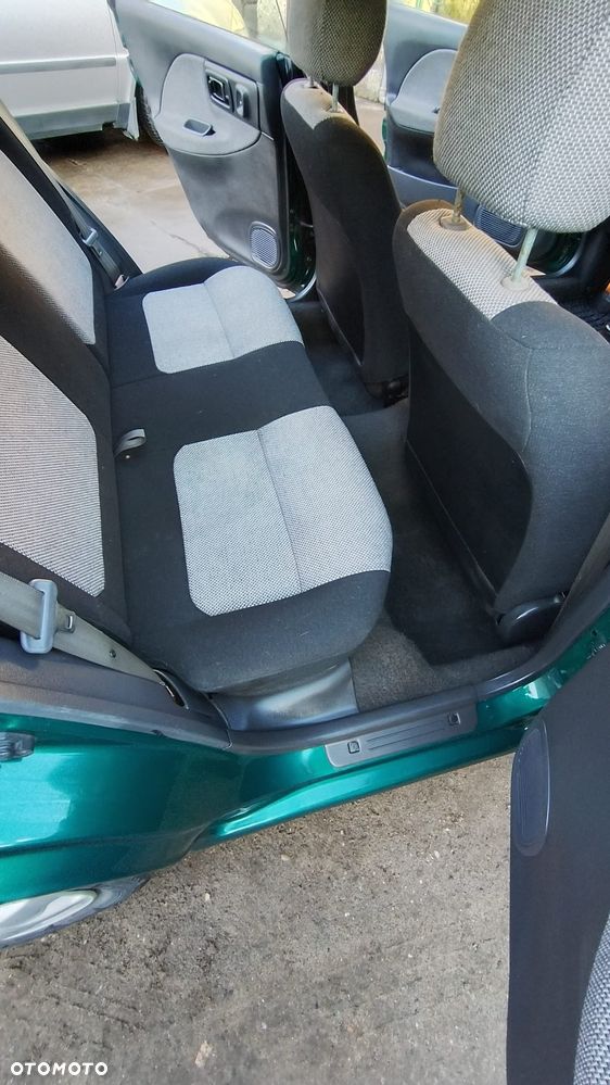 Subaru Impreza SW 2.0 GL Season - 10