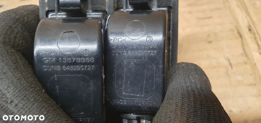 Lampka podświetlenie tablicy rejestracyjnej Opel Zafira C 13578958 - 5