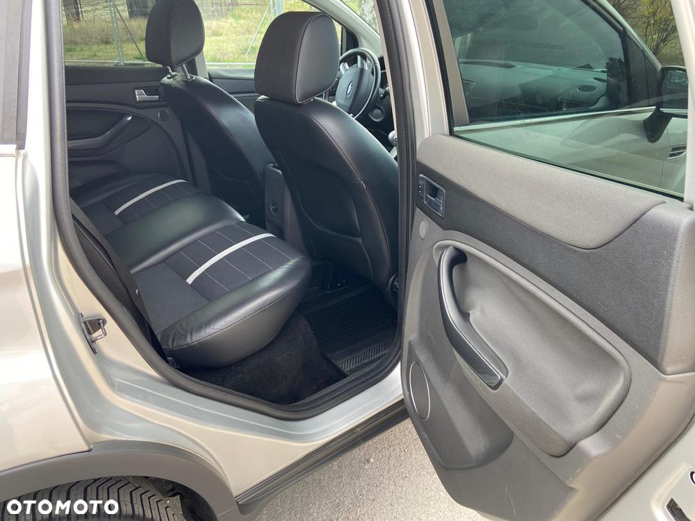 Ford Kuga 2.0 TDCi Titanium - 22