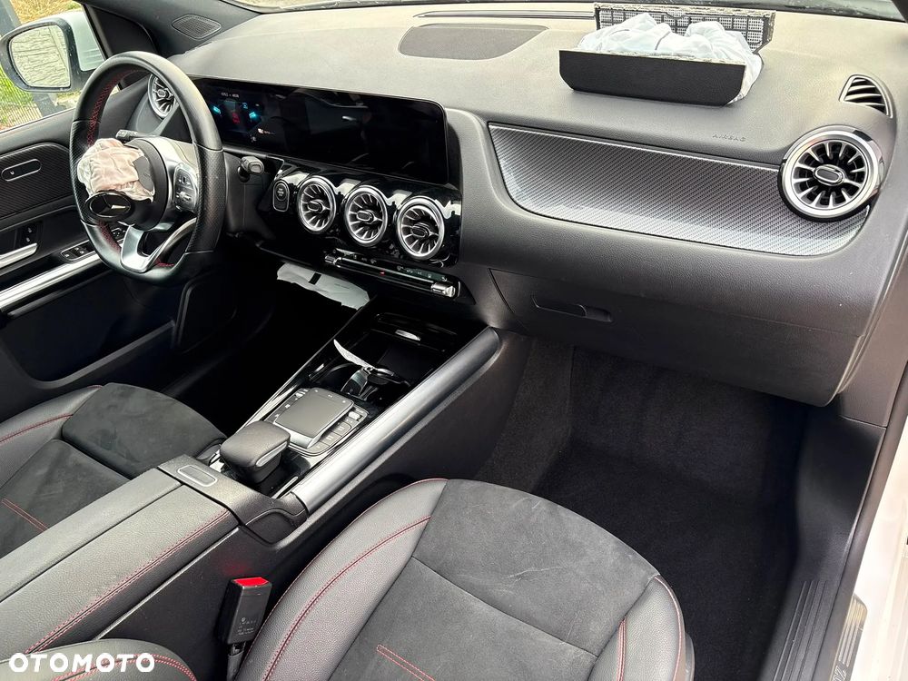 Mercedes-Benz Klasa B 250 e 8G-DCT AMG Line - 11