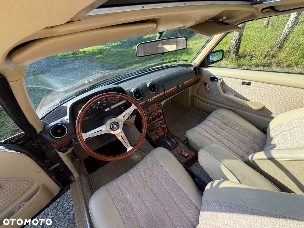 Mercedes-Benz W123 - 14