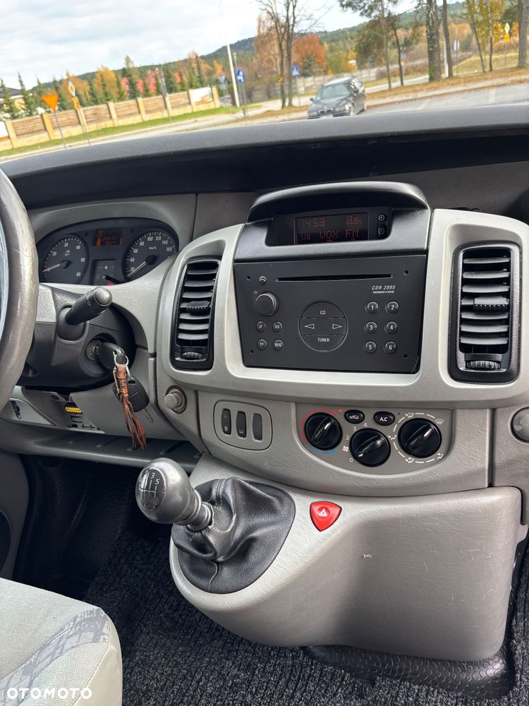 Opel Vivaro - 15