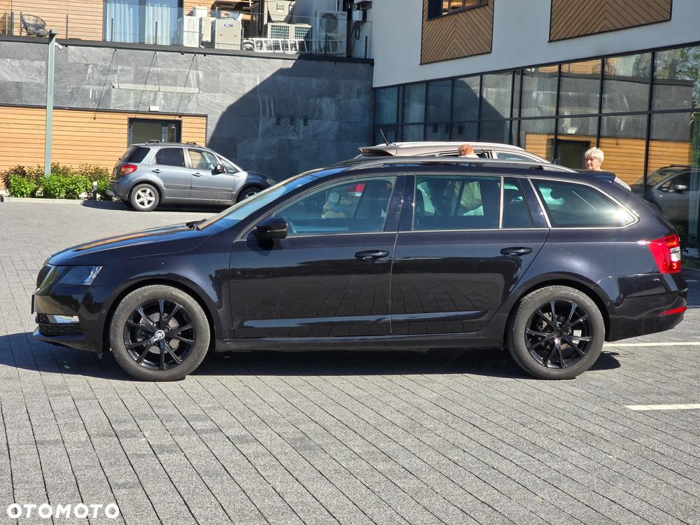 Skoda Octavia 1.6 TDI Premium Edition - 10