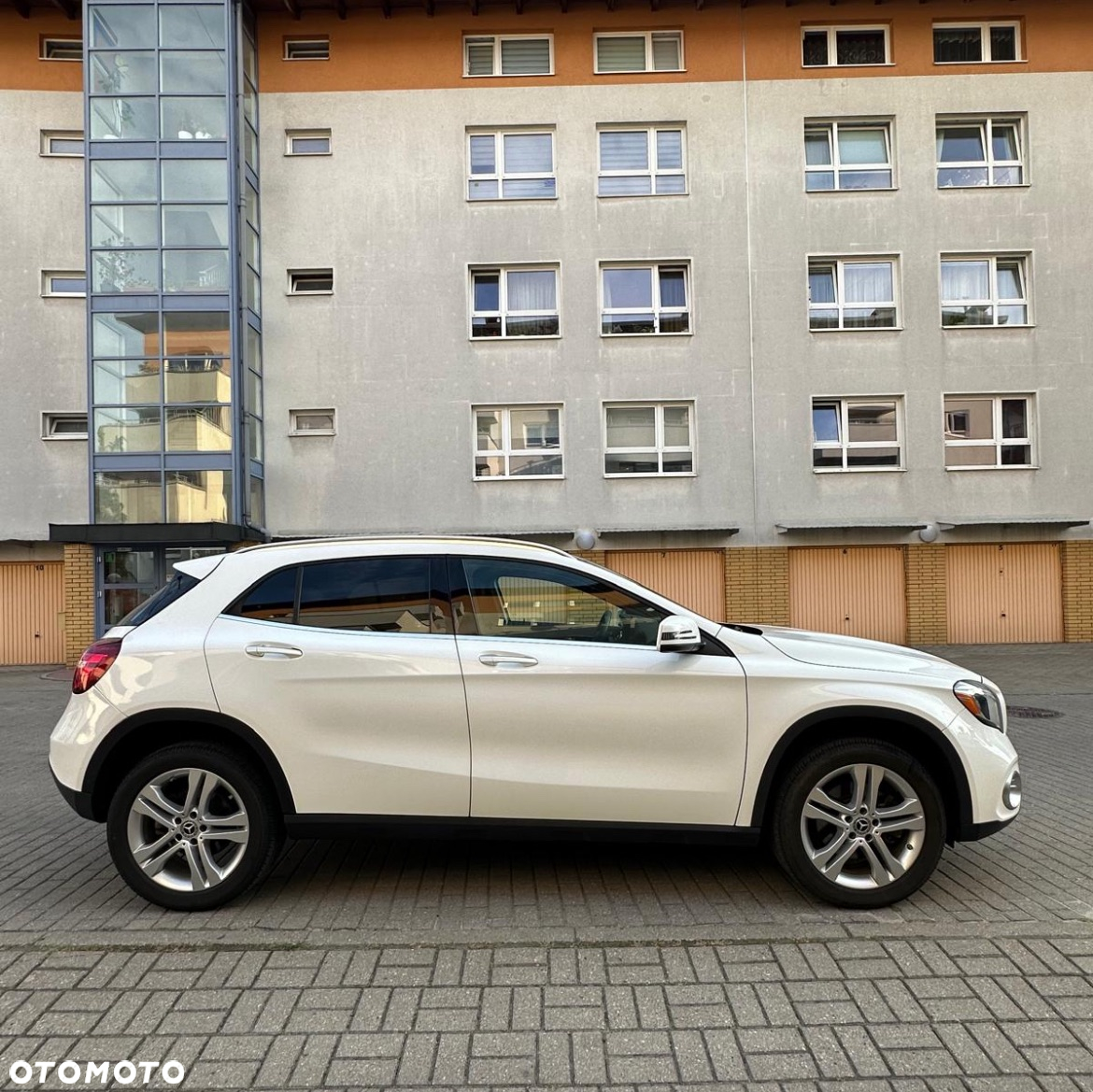 Mercedes-Benz GLA 250 4-Matic - 6